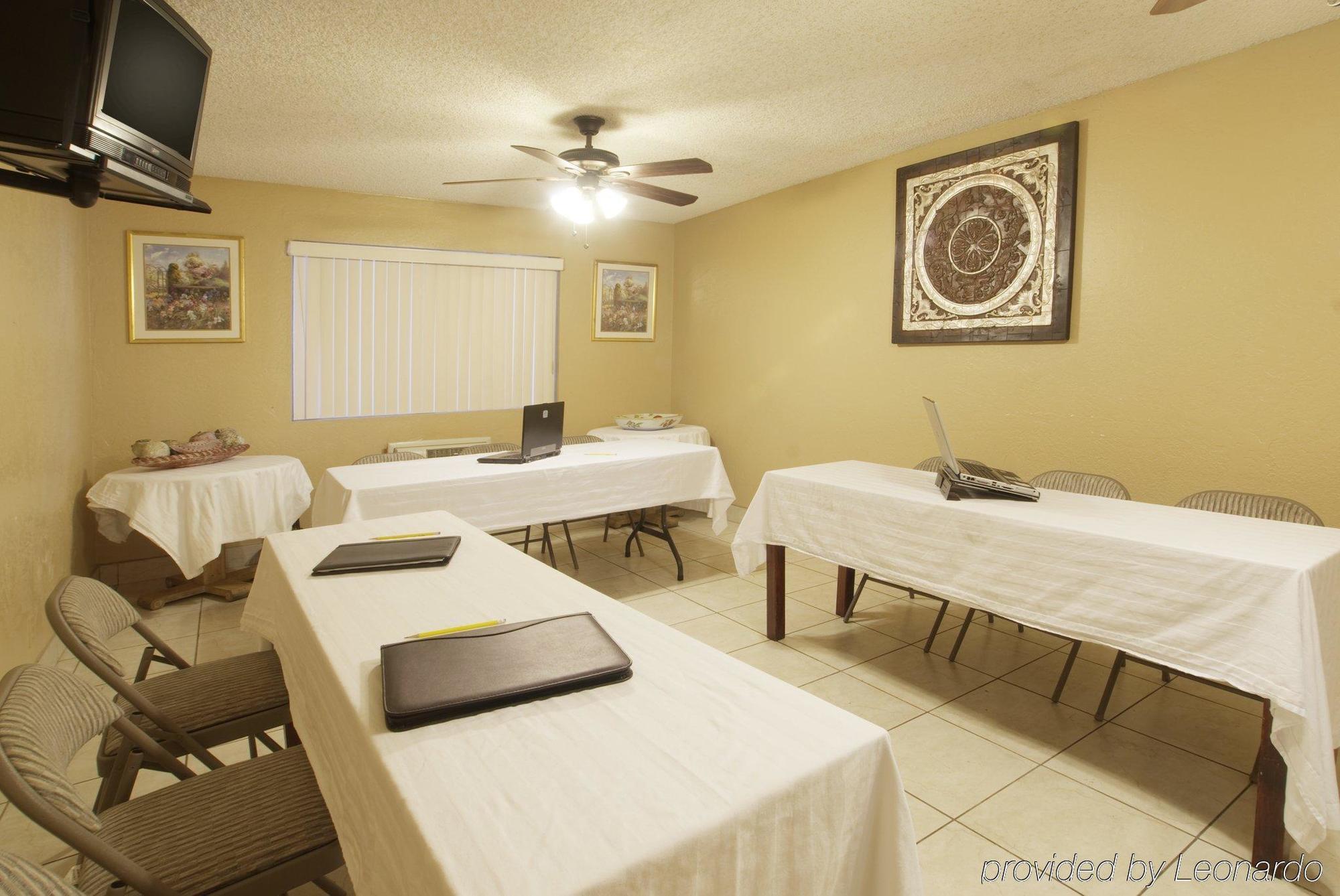 Hotel Baja San Diego Facilities photo